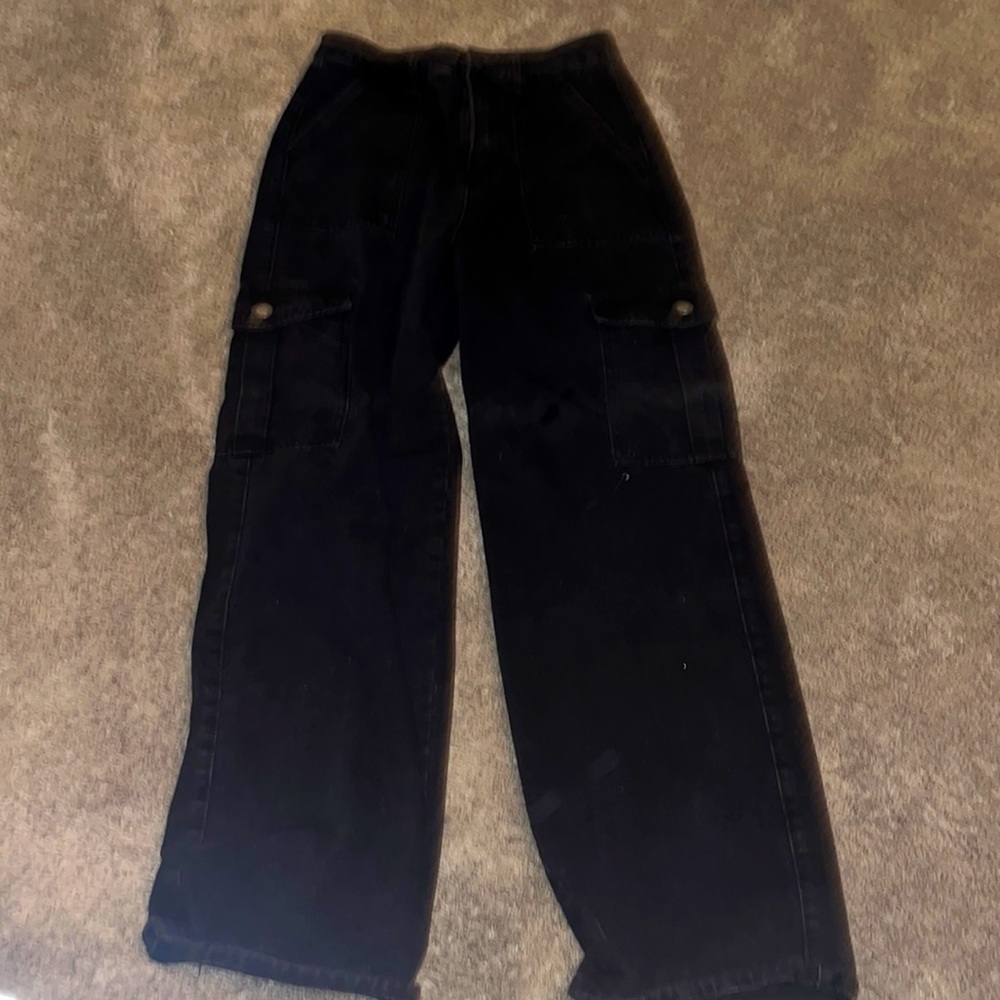 Black cargo pants